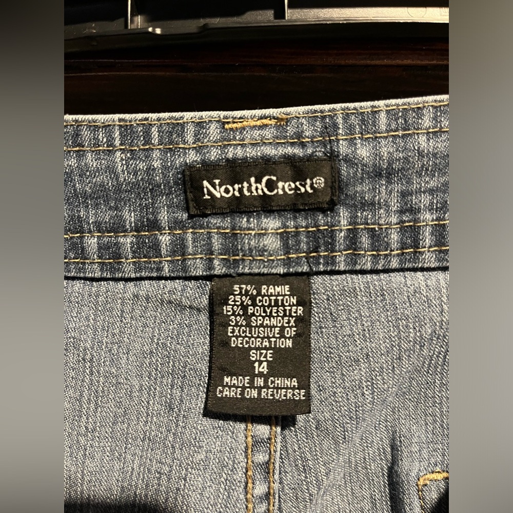 Northcrest cropped denim pants, size 14 - Picture 4 of 5